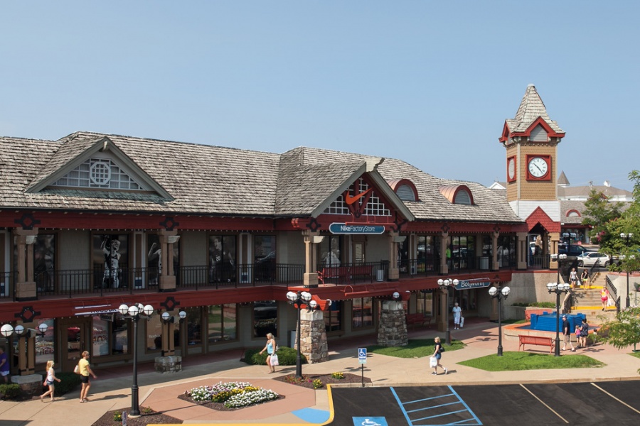 Osage Beach Premium Outlets -- Outlet store in Osage Beach